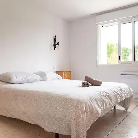 Magnifique Villa, Piscine Chauffee, Proche * Avrillé